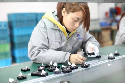 電子廠招聘信息：迎接機(jī)器人時代的新機(jī)遇